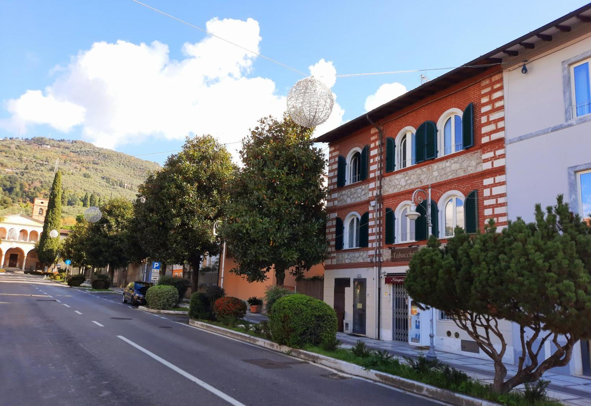 Art Hotel Пьетразанта Экстерьер фото